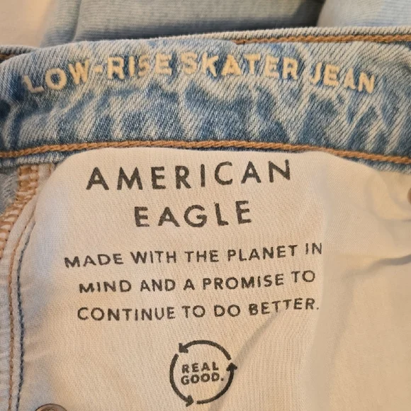 NWT American Eagle Outfitters Light Blue Skater Jeans - Picture 11 of 13